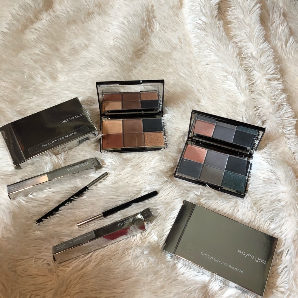 Wayne Goss eyeshadow palettes with eye pencil Beautiful color and texture.